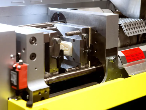 injection mould injection mould