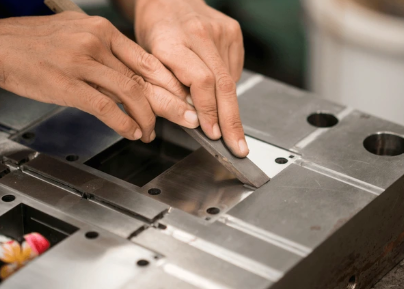 注塑模具首選鴻仁威爾 注塑模具首選鴻仁威爾