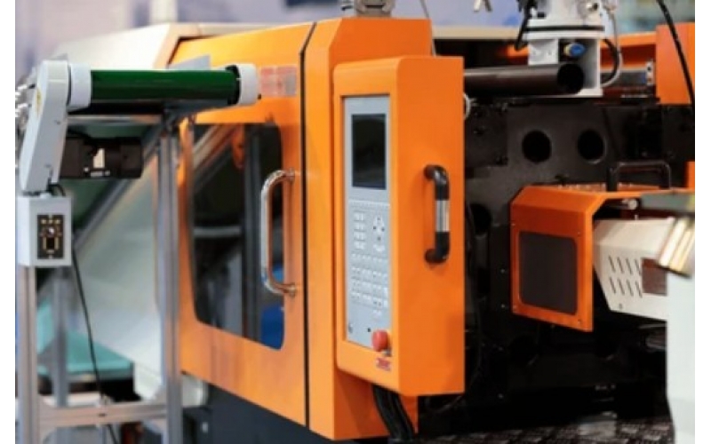 What are the key technical indicators of precision injection molding